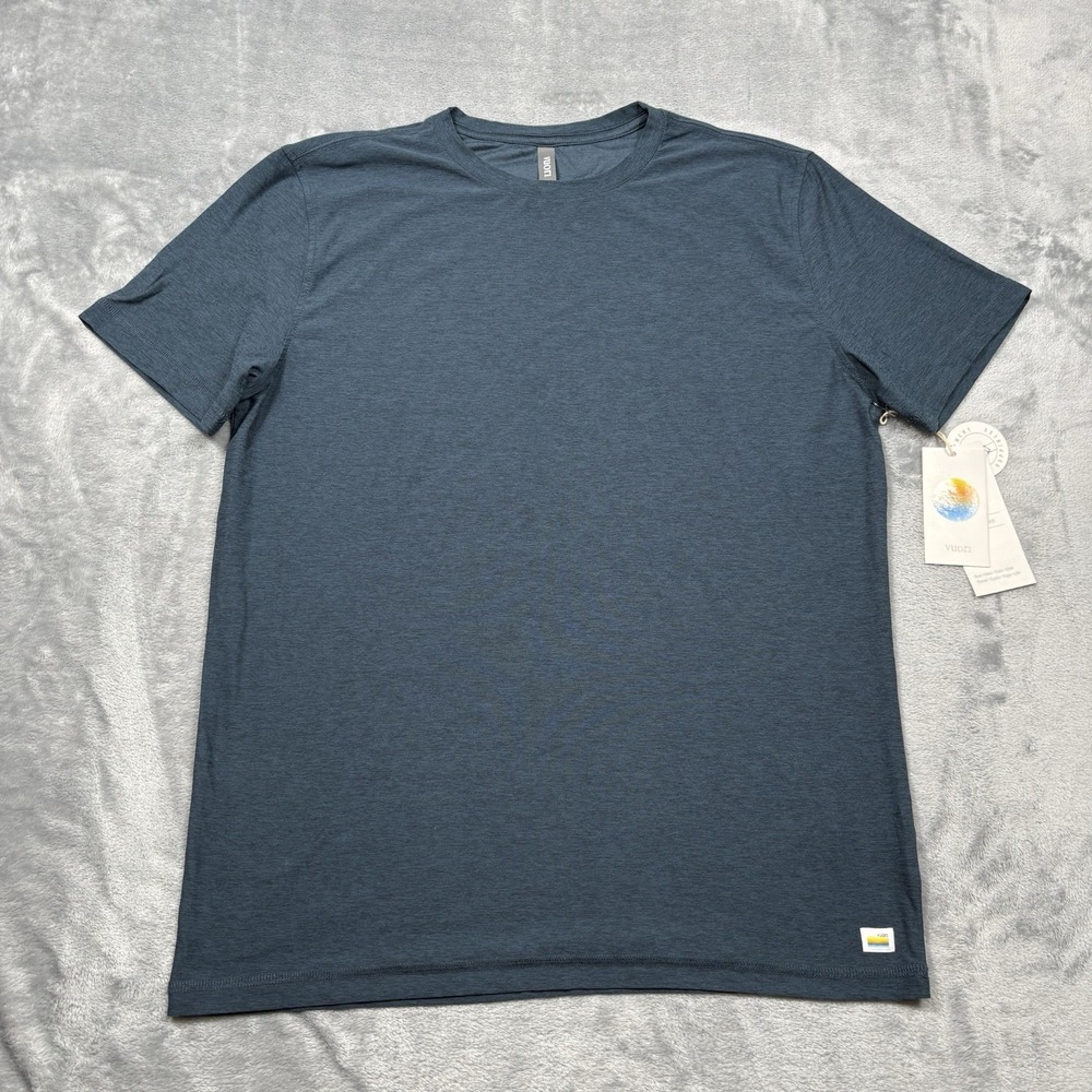 Vuori Strato Tech Tee Blue Navy Heather Men's Large Stretch Anti Odor V216 NWT